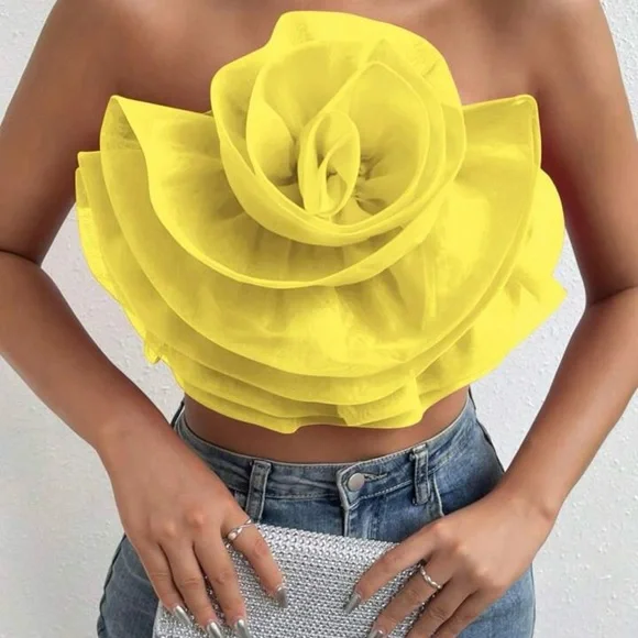 SHEIN Tops Shein Priv Womens Exaggerated Ruffle Cropped Top L